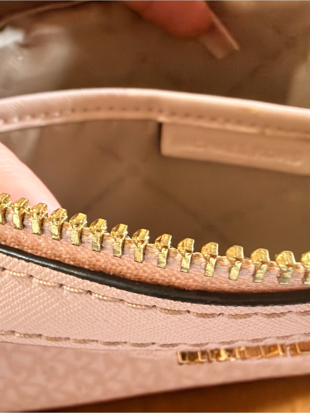 Michael Kors Pink Crossbody Bag - Signature Logo - Picture 4 of 8